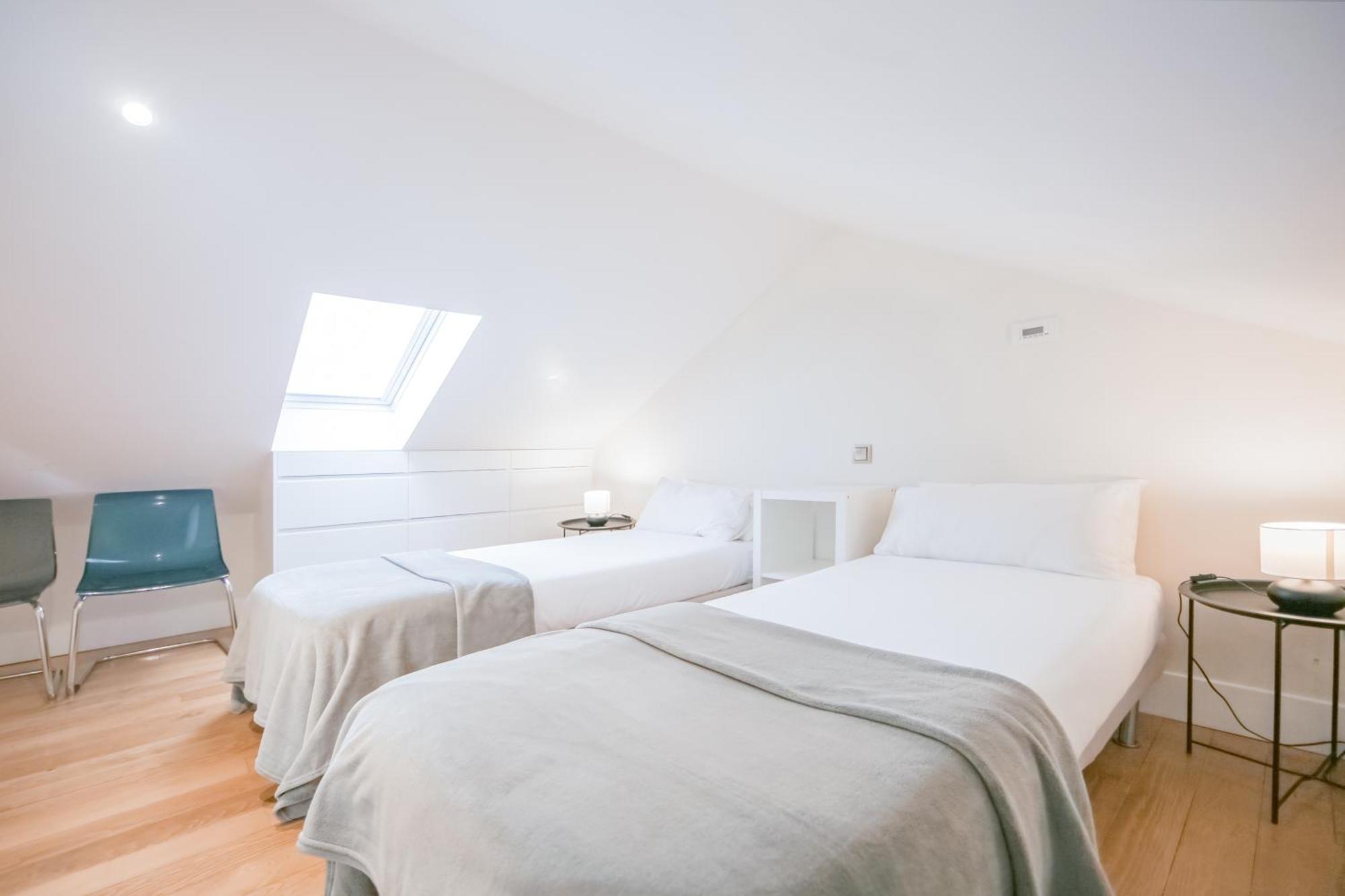 Duplex De Lujo Junto Al Bernabeu Real Madrid Villa ภายนอก รูปภาพ